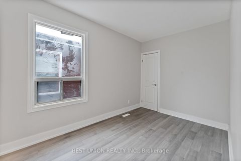 Photo 21 at 898 Greenwood Avenue, Danforth, Toronto