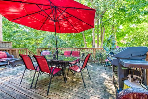 Photo 13 at 267 Aurora Heights Drive, Aurora Heights, Aurora