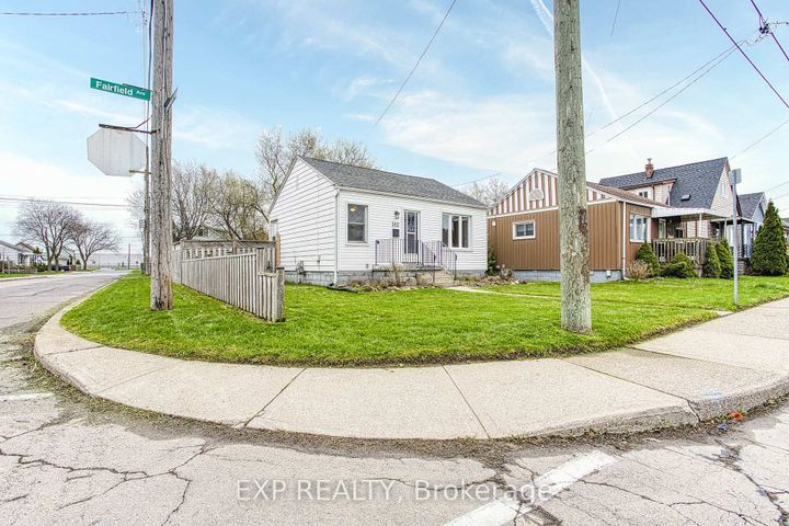 Photo 3 at 352 Fairfield Avenue, Homeside, Hamilton