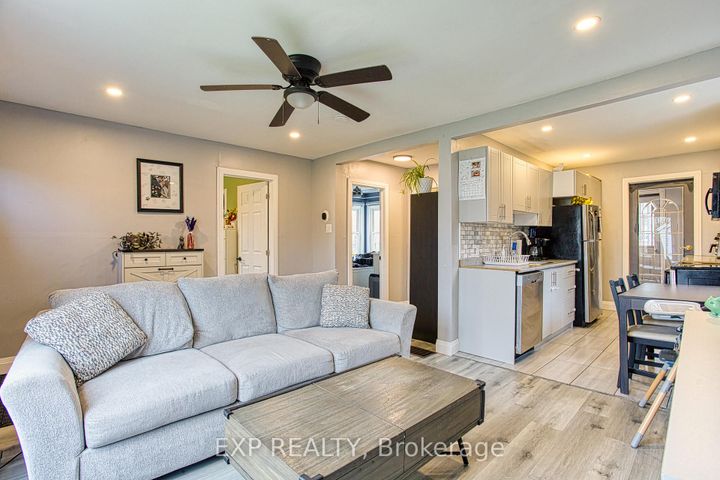 Photo 9 at 352 Fairfield Avenue, Homeside, Hamilton