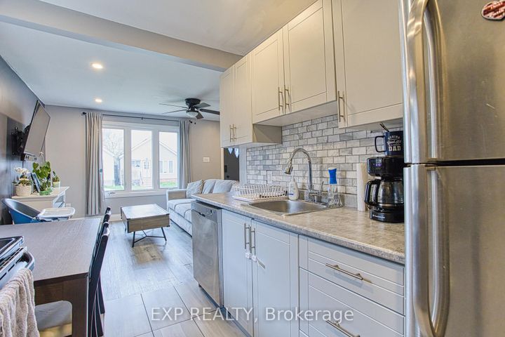 Photo 11 at 352 Fairfield Avenue, Homeside, Hamilton