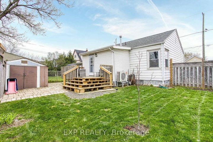 Photo 18 at 352 Fairfield Avenue, Homeside, Hamilton