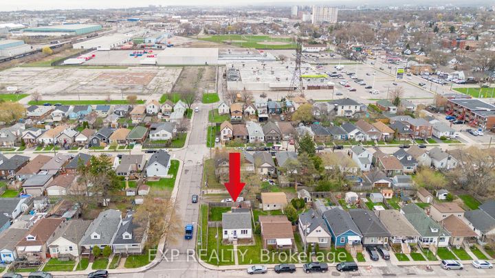 Photo 26 at 352 Fairfield Avenue, Homeside, Hamilton