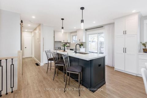 Photo 3 at 68 Ottaway Avenue, Wellington, Barrie