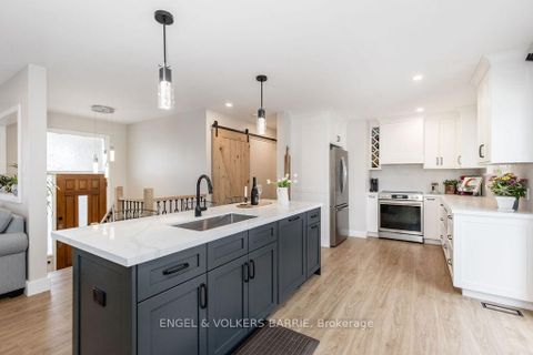 Photo 5 at 68 Ottaway Avenue, Wellington, Barrie