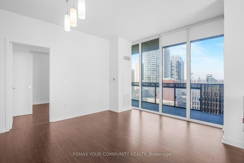 Photo 4 at 1108 - 8 Eglinton Avenue, Mount Pleasant West, Toronto