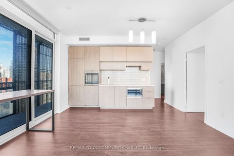 Photo 5 at 1108 - 8 Eglinton Avenue, Mount Pleasant West, Toronto
