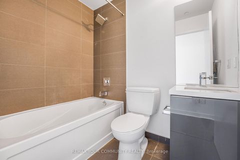 Photo 14 at 1108 - 8 Eglinton Avenue, Mount Pleasant West, Toronto