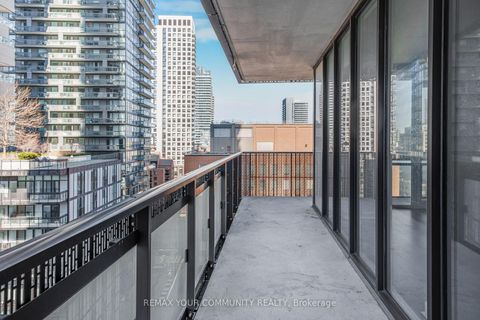 Photo 16 at 1108 - 8 Eglinton Avenue, Mount Pleasant West, Toronto