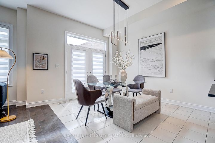 Photo 10 at 38 Settlers Road E, GO Glenorchy, Oakville