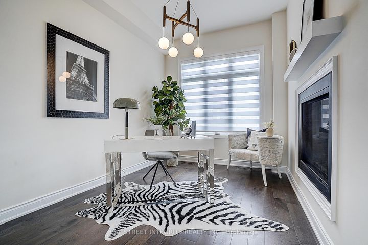 Photo 21 at 38 Settlers Road E, GO Glenorchy, Oakville