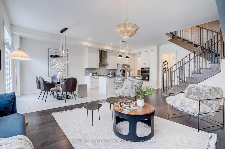 Photo 22 at 38 Settlers Road E, GO Glenorchy, Oakville