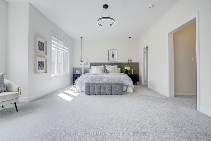 Photo 27 at 38 Settlers Road E, GO Glenorchy, Oakville