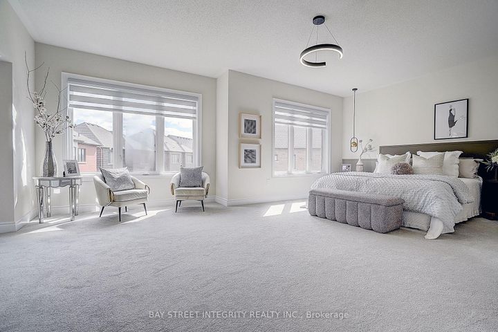 Photo 28 at 38 Settlers Road E, GO Glenorchy, Oakville