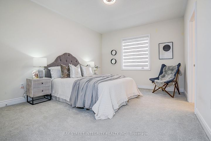 Photo 34 at 38 Settlers Road E, GO Glenorchy, Oakville