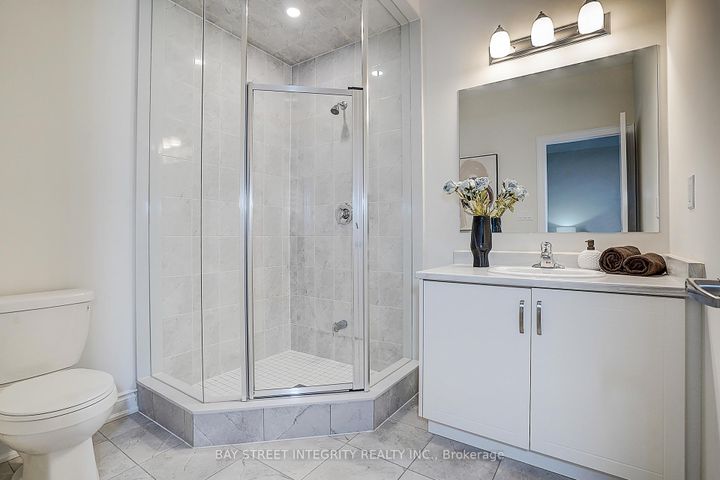 Photo 38 at 38 Settlers Road E, GO Glenorchy, Oakville