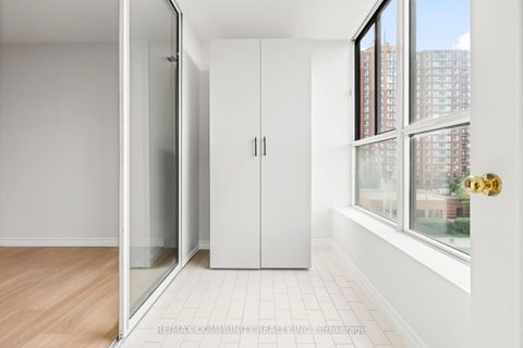 Photo 10 at 501 - 330 Mccowan Road, Eglinton East, Toronto