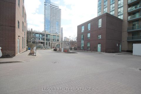 Photo 2 at 902 - 22 Olive Avenue, Willowdale East, Toronto