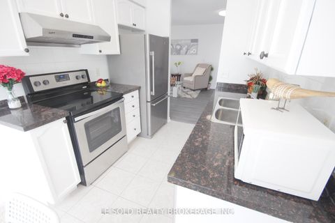 Photo 19 at 902 - 22 Olive Avenue, Willowdale East, Toronto
