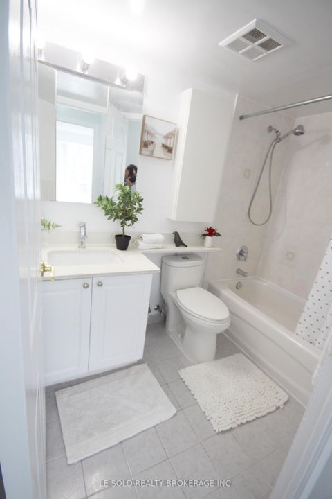 Photo 25 at 902 - 22 Olive Avenue, Willowdale East, Toronto