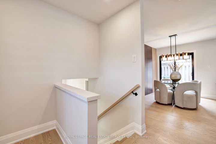 Photo 16 at 91 Forestgate Drive, Fessenden, Hamilton