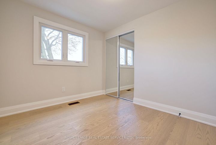 Photo 23 at 91 Forestgate Drive, Fessenden, Hamilton