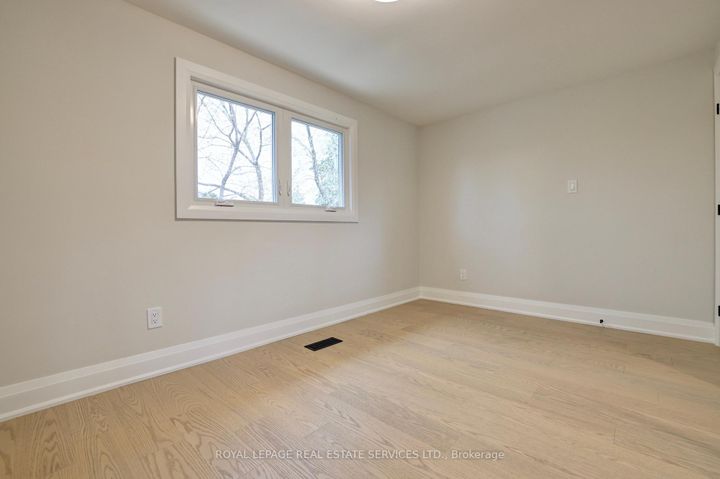 Photo 27 at 91 Forestgate Drive, Fessenden, Hamilton