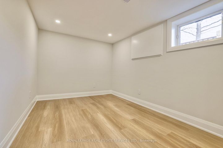 Photo 33 at 91 Forestgate Drive, Fessenden, Hamilton