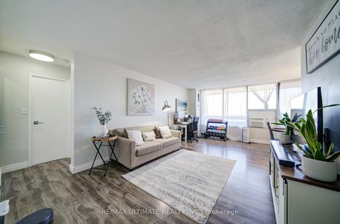 Photo 5 at Ph#11 - 11 Wincott Drive, The Westway, Toronto