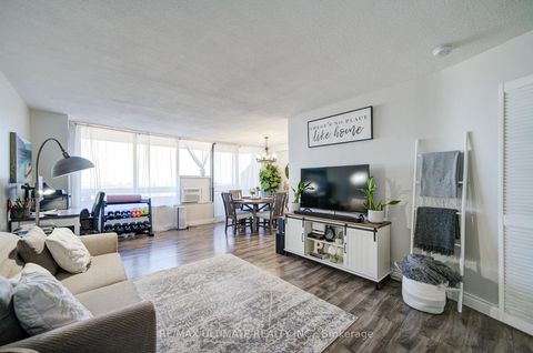 Photo 7 at Ph#11 - 11 Wincott Drive, The Westway, Toronto
