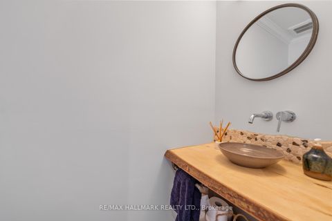 Photo 3 at 146 Roslin Avenue, Lawrence Park North, Toronto