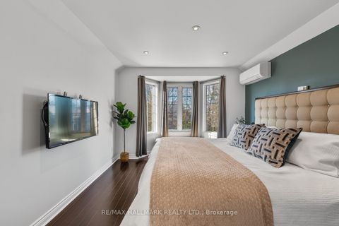 Photo 22 at 146 Roslin Avenue, Lawrence Park North, Toronto