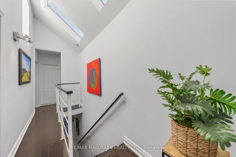 Photo 34 at 146 Roslin Avenue, Lawrence Park North, Toronto