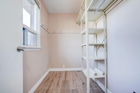 Photo 24 at 104 Tanjoe Crescent, Newtonbrook West, Toronto