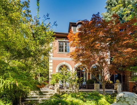 Photo 2 at 92 South Drive, Moore Park, Toronto