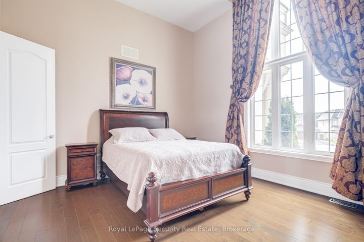 Photo 26 at 20 Aubrietia Court, Oak Ridges, Richmond Hill