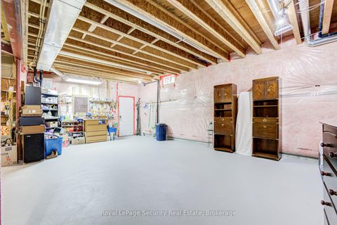 Photo 33 at 20 Aubrietia Court, Oak Ridges, Richmond Hill