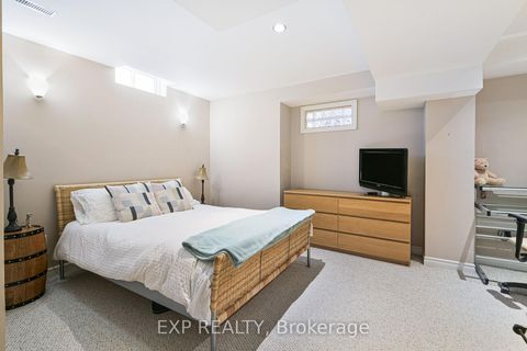 Photo 31 at 29 Batson Drive, Aurora Village, Aurora