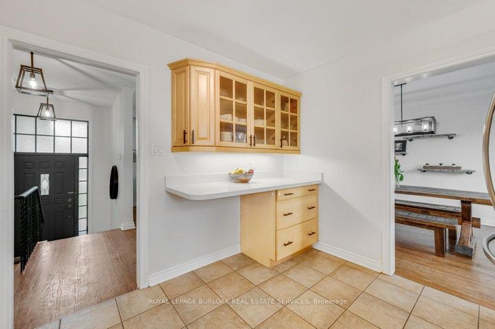 Photo 10 at 602 Stephens Crescent, WO West, Oakville