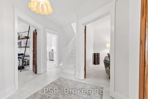 Photo 4 at 132 Indian Road, Swansea, Toronto