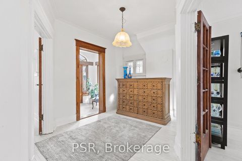 Photo 5 at 132 Indian Road, Swansea, Toronto