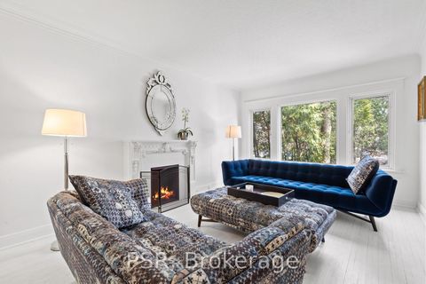 Photo 6 at 132 Indian Road, Swansea, Toronto