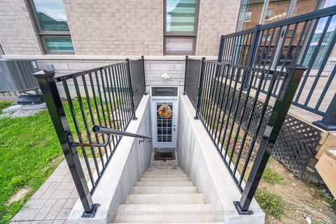 Photo 39 at 143 Ballantyne Boulevard, Vellore Village, Vaughan