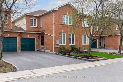 Photo 42 at 104 Pinedale Gate, East Woodbridge, Vaughan