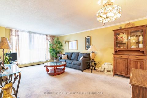 Photo 9 at 48 - 2 Albert Street, North Shore, Barrie