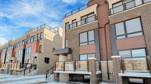 Photo 3 at 21 - 235 Mclevin Avenue, Malvern, Toronto