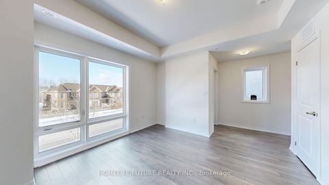 Photo 7 at 21 - 235 Mclevin Avenue, Malvern, Toronto