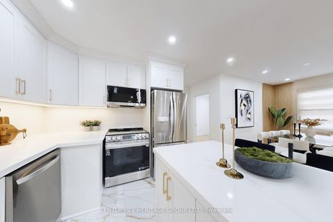 Photo 13 at 132 Budea Crescent, Maryvale, Toronto