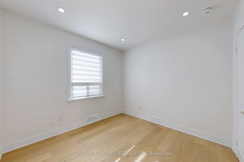 Photo 19 at 132 Budea Crescent, Maryvale, Toronto