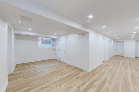 Photo 25 at 132 Budea Crescent, Maryvale, Toronto